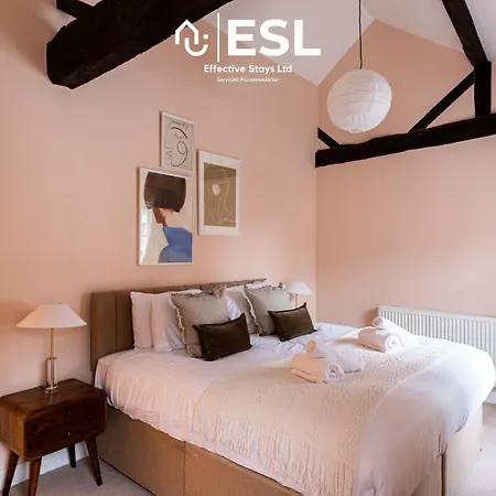 Elegant Apartment On Historic Cobbled High St Shrewsbury Town Centre Exterior photo